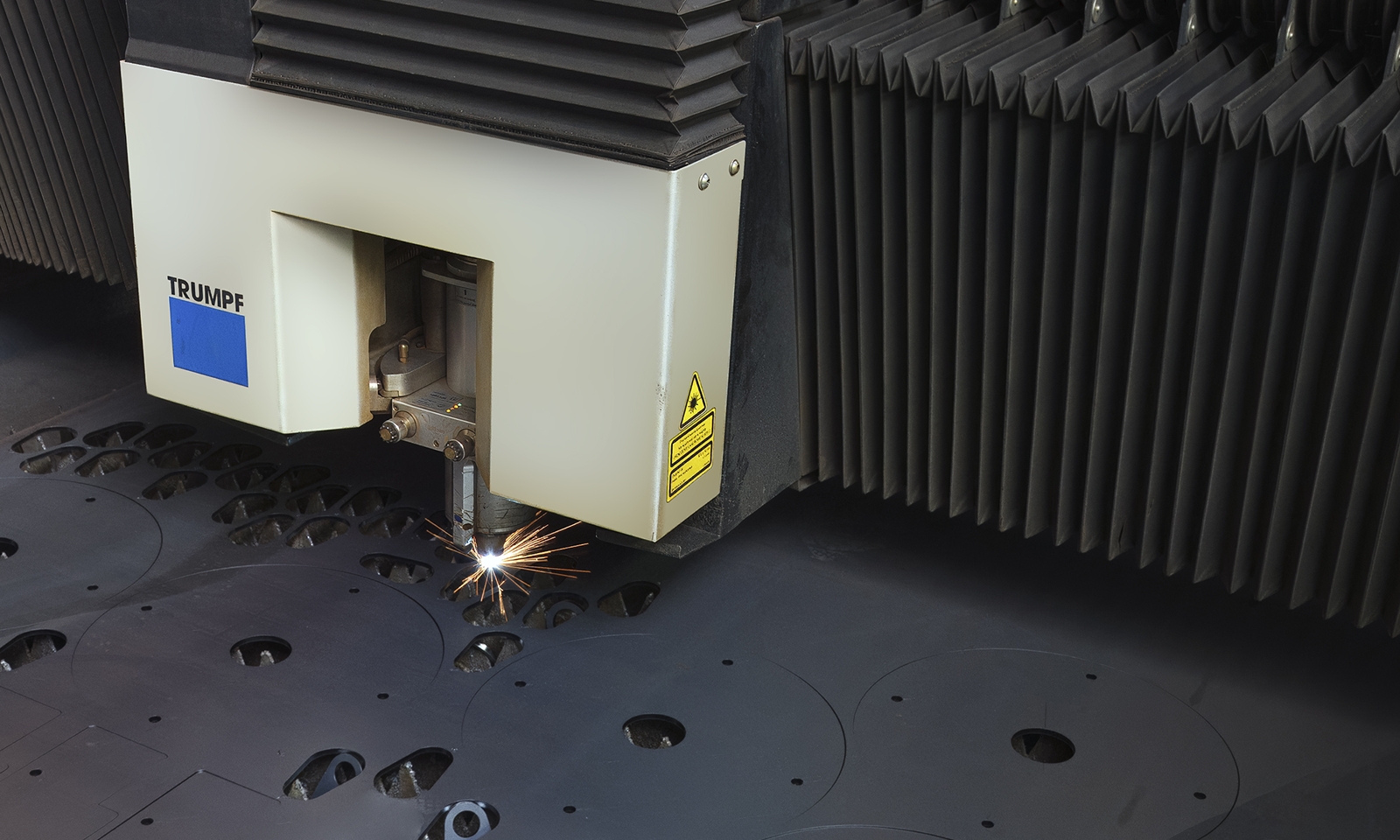 wypalanie laserowe metalu
